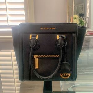 MICHAEL Micheal Kors